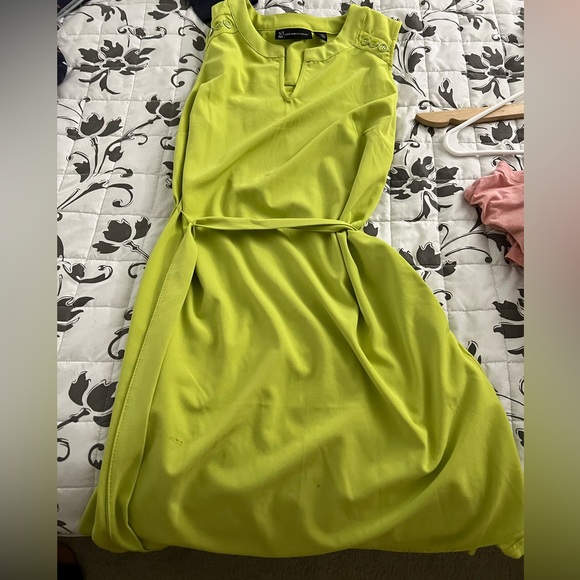 three dresses - Picture 2 of 3